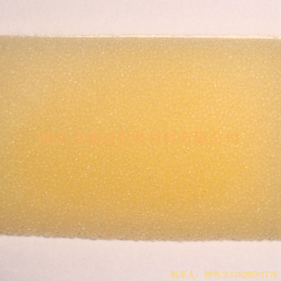 彈性好、拉力強(qiáng)、濾塵速度快、濾塵率高、氣流阻力低、通風(fēng)性能好、耐藥等化學(xué)性能良好?？梢郧逑矗春笮Ч蛔?。過(guò)濾棉，具有較好的透氣性和較強(qiáng)的機(jī)械強(qiáng)度，作為過(guò)濾材料具有流動(dòng)阻力小，濾出效率高的特點(diǎn)，可反復(fù)水洗，顯示出耐用，環(huán)保，經(jīng)濟(jì)等優(yōu)勢(shì)。